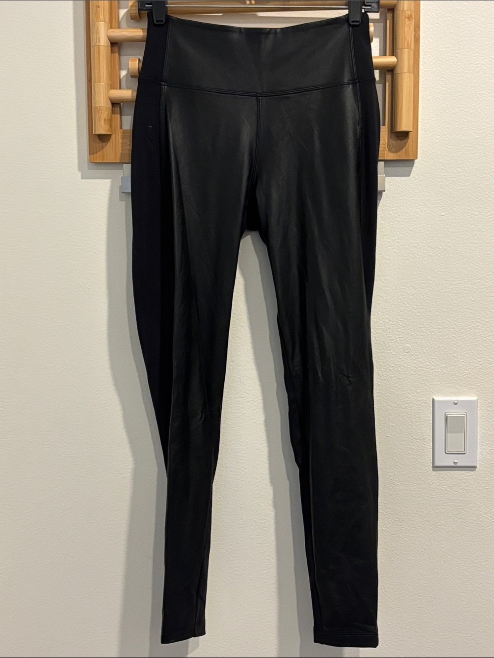 Athleta Delancey Shine Tight SZ Small